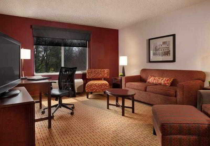 Courtyard By Marriott Portland Southeast/קלקאמאס מראה חיצוני תמונה