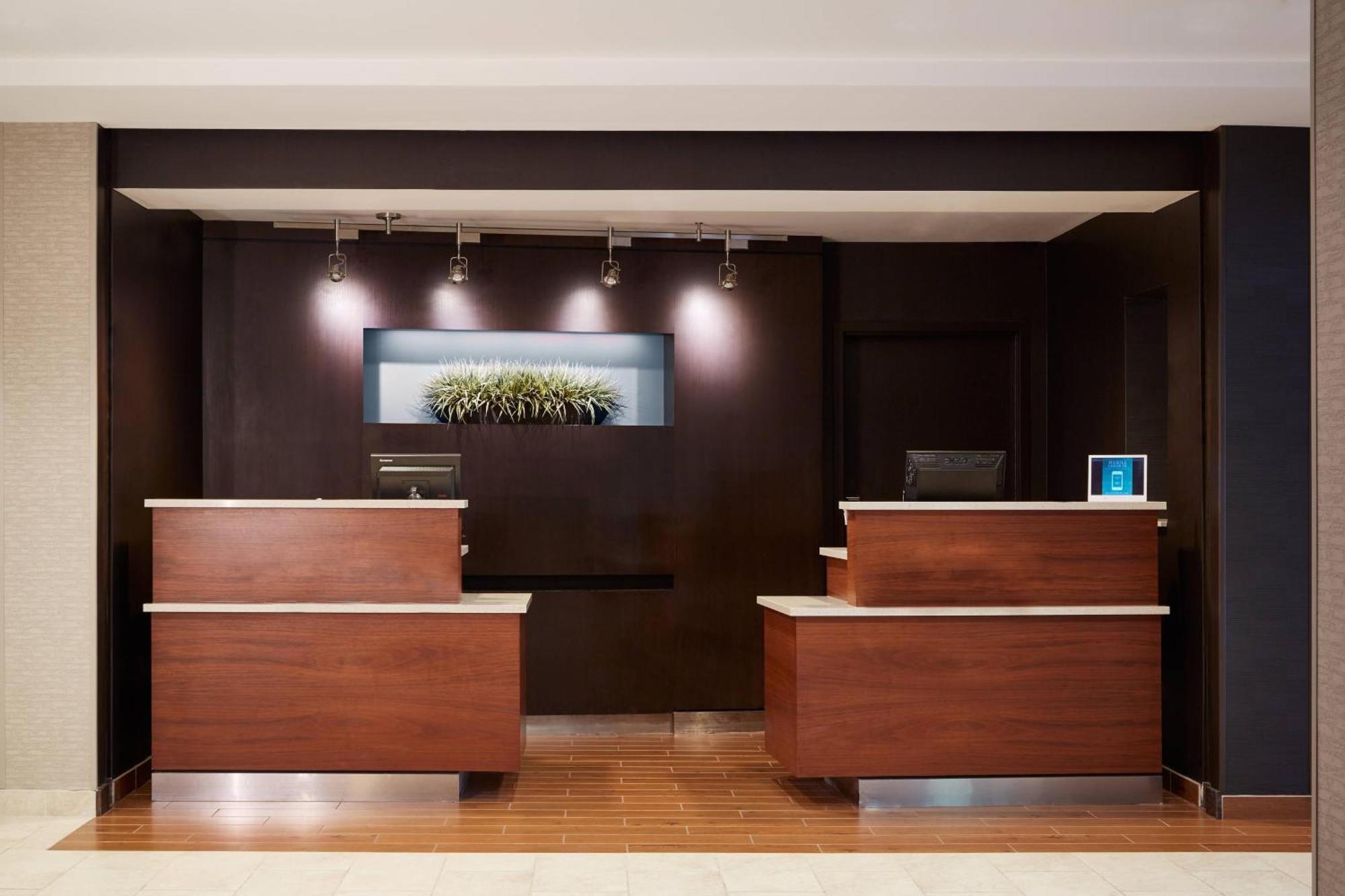 Courtyard By Marriott Portland Southeast/קלקאמאס מראה חיצוני תמונה