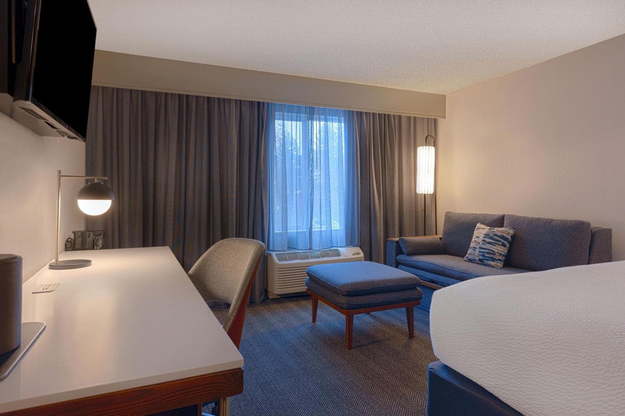 Courtyard By Marriott Portland Southeast/קלקאמאס מראה חיצוני תמונה