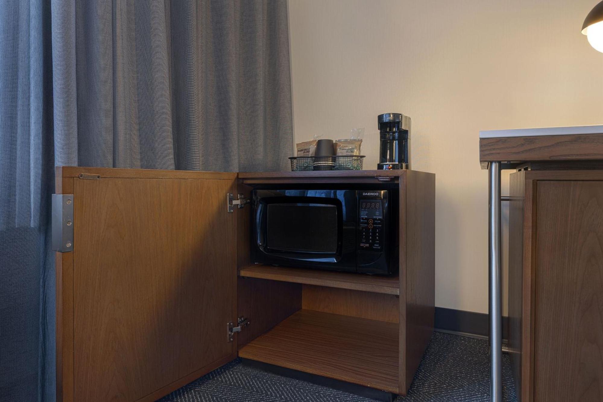 Courtyard By Marriott Portland Southeast/קלקאמאס מראה חיצוני תמונה