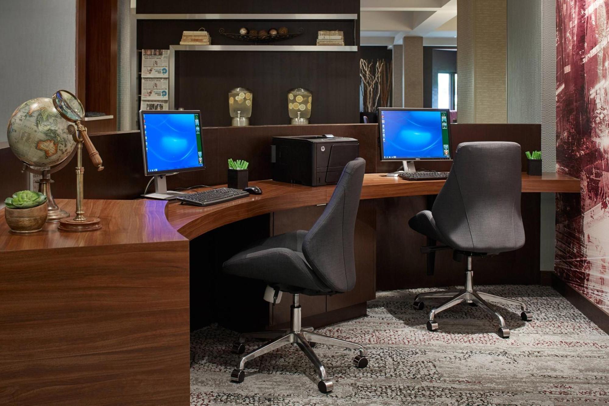Courtyard By Marriott Portland Southeast/קלקאמאס מראה חיצוני תמונה