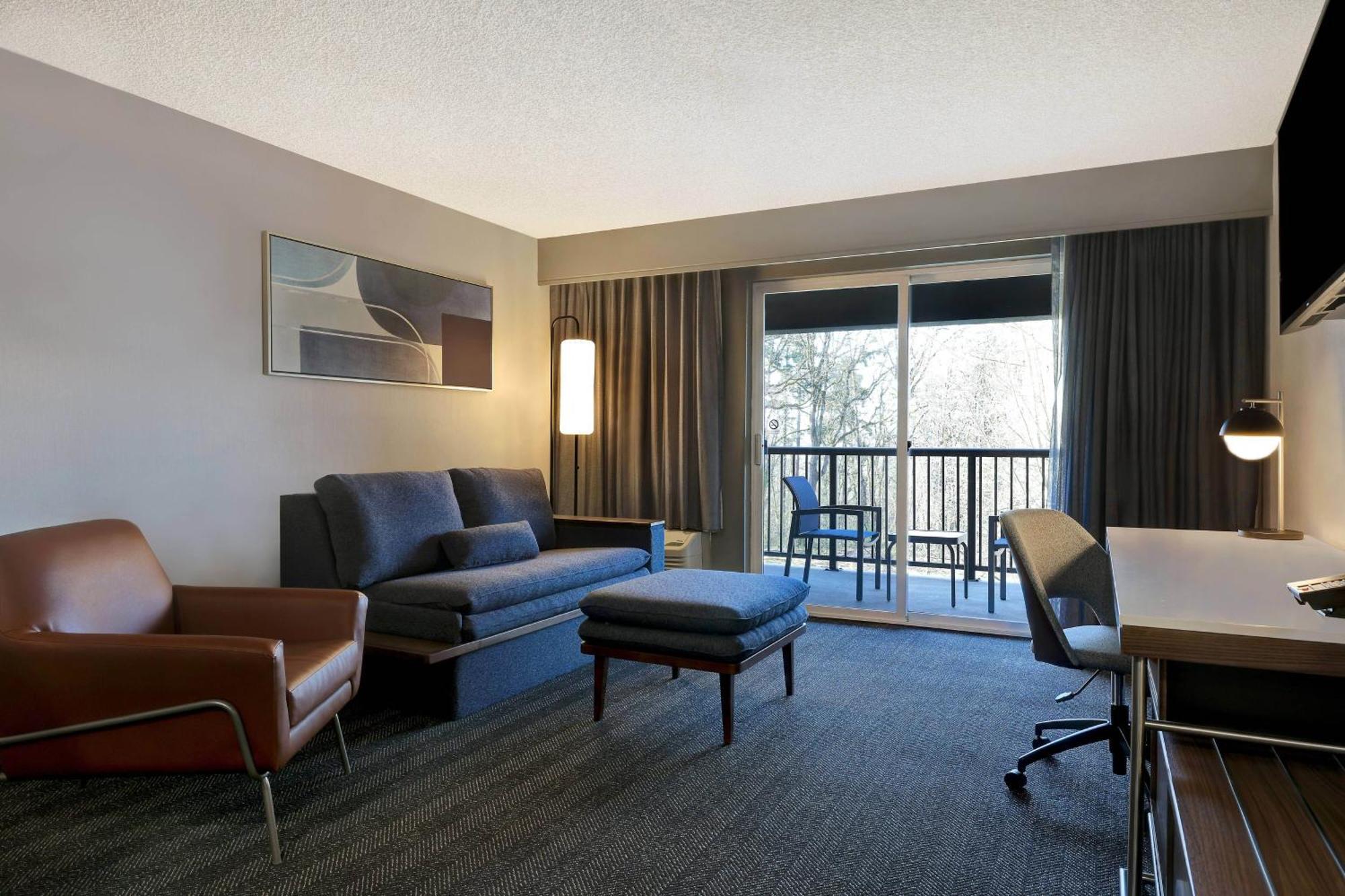 Courtyard By Marriott Portland Southeast/קלקאמאס מראה חיצוני תמונה