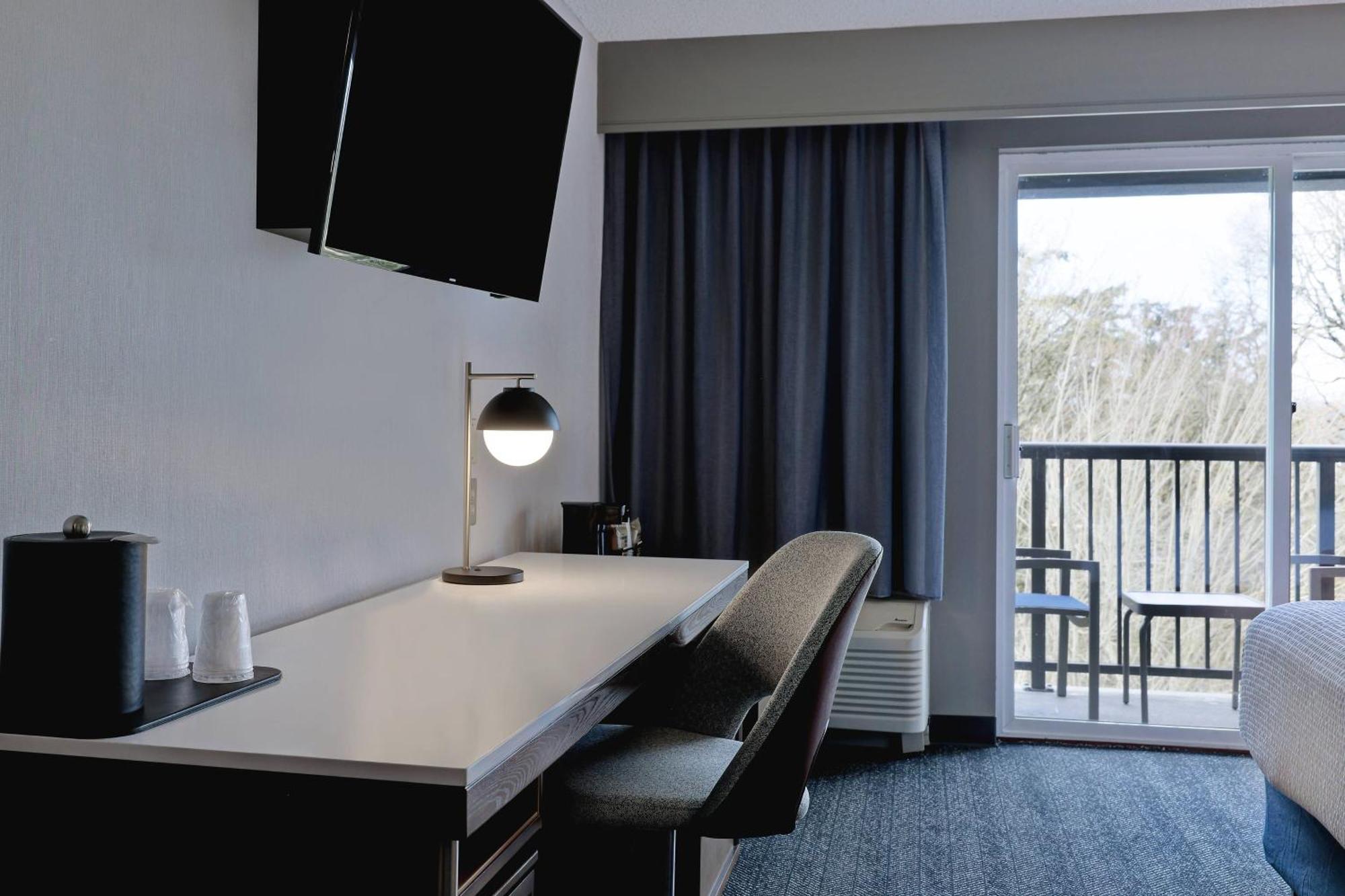Courtyard By Marriott Portland Southeast/קלקאמאס מראה חיצוני תמונה