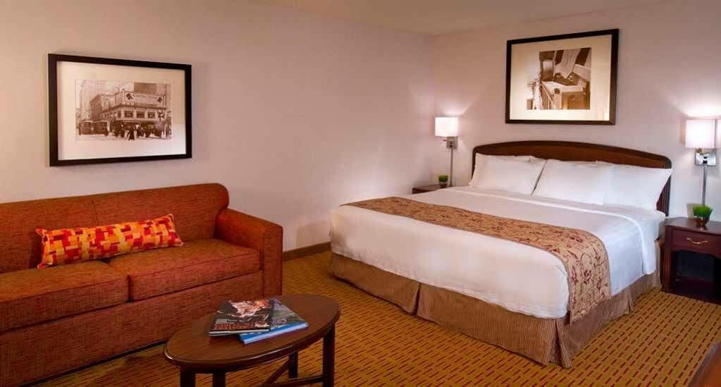 Courtyard By Marriott Portland Southeast/קלקאמאס מראה חיצוני תמונה